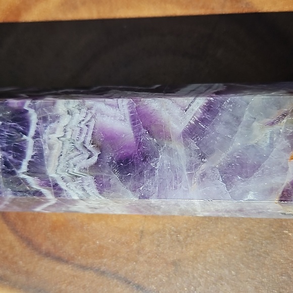 Chevron Amethsyt XL Tower 650 grams 9" - Picture 11 of 11